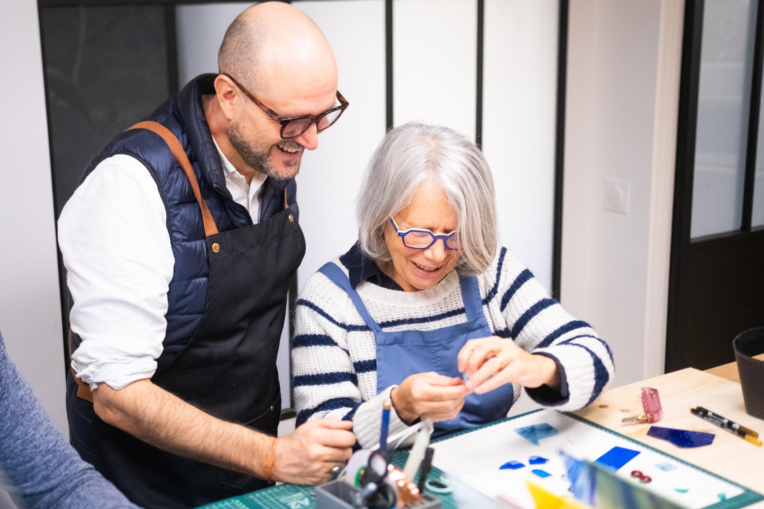 Créez votre photophore en vitrail avec Luis - Image n°6 - Wecandoo