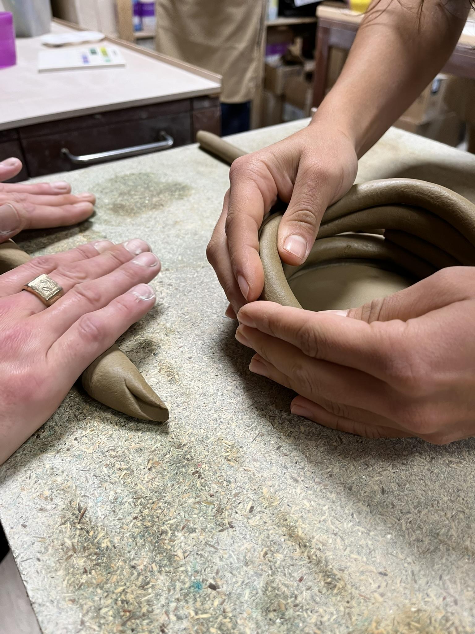 Challengez votre équipe et participez à un défi céramique avec Claire et son équipe - Image n°13 - Wecandoo