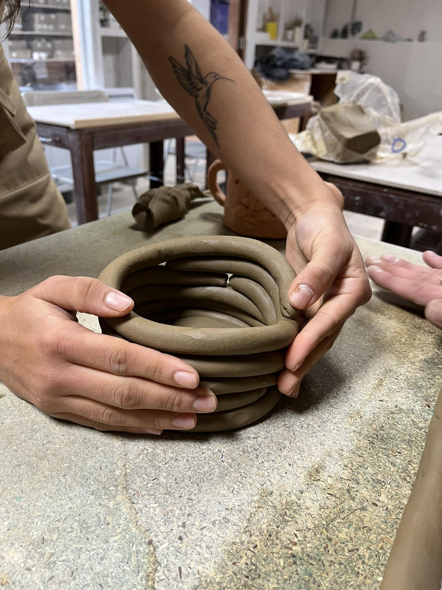 Challengez votre équipe et participez à un défi céramique avec Claire et son équipe - Image n°14 - Wecandoo