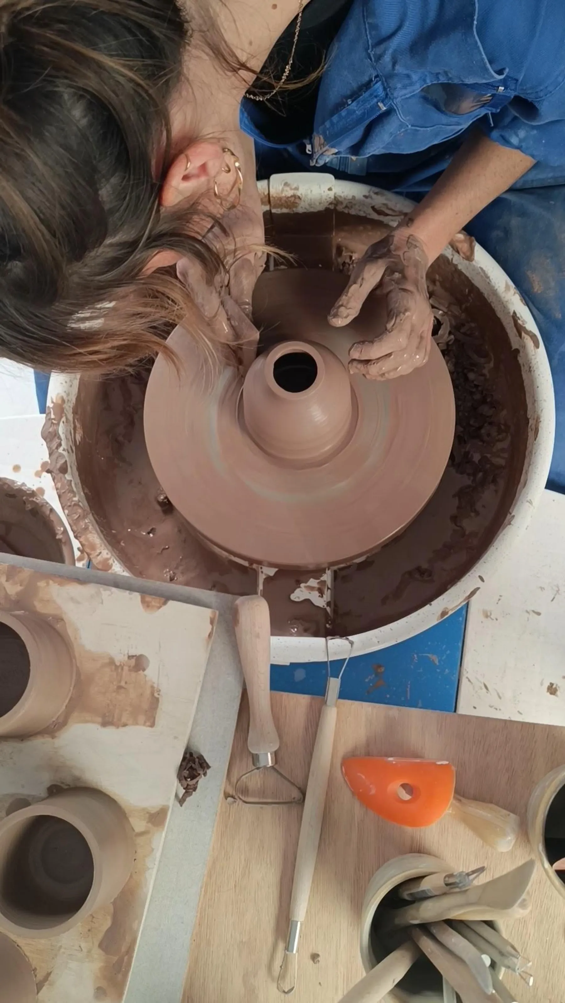 Tournez votre tasse en céramique avec Manon - Image n°2 - Wecandoo