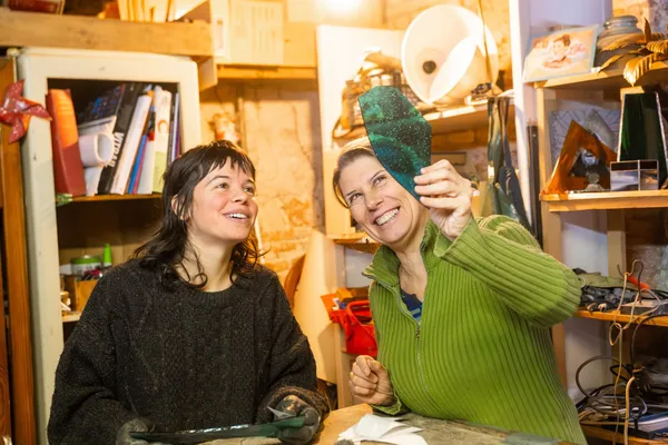 Découvrez la technique du vitrail sur une journée avec Corinne - Image n°4 - Wecandoo