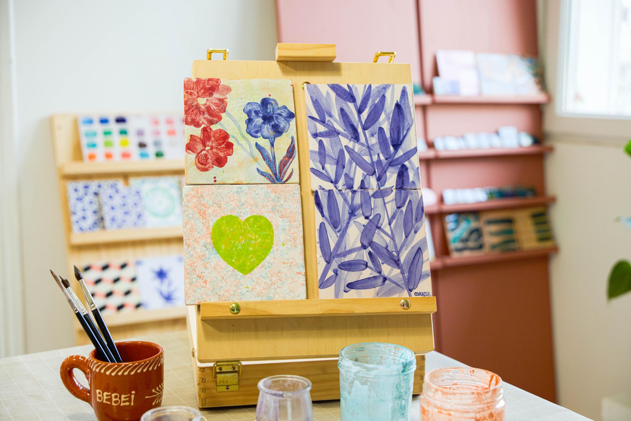 Découvrez la technique portugaise de décor au bleu cobalt sur azulejos - Image n°6 - Wecandoo