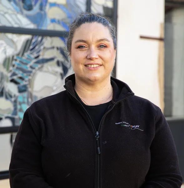 Cécile : Vitrailliste à Lyon