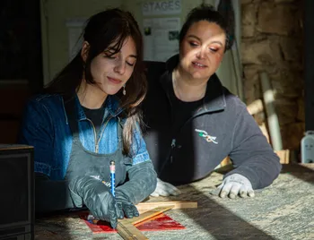 Réalisez votre miroir en vitrail sur un jour