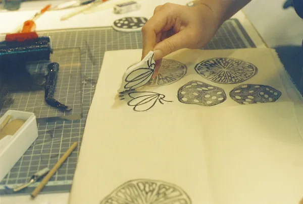 Réalisez votre impression textile en linogravure - Image n°4 - Wecandoo