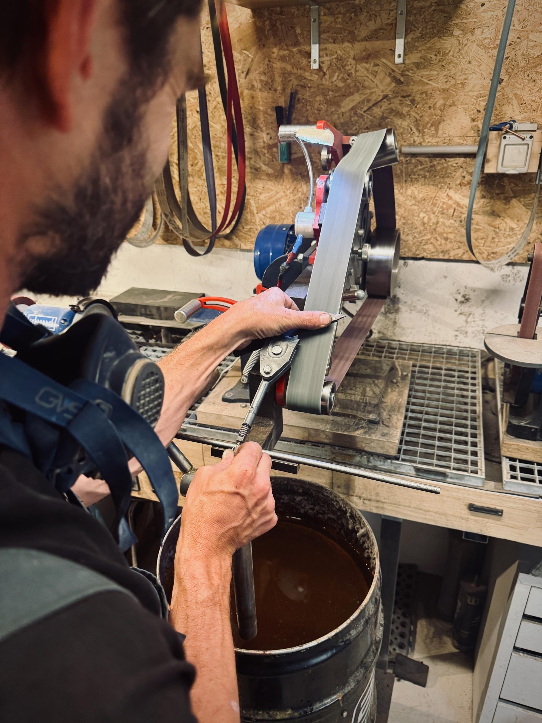 Créez votre couteau personnalisé avec Ron - Image n°6 - Wecandoo