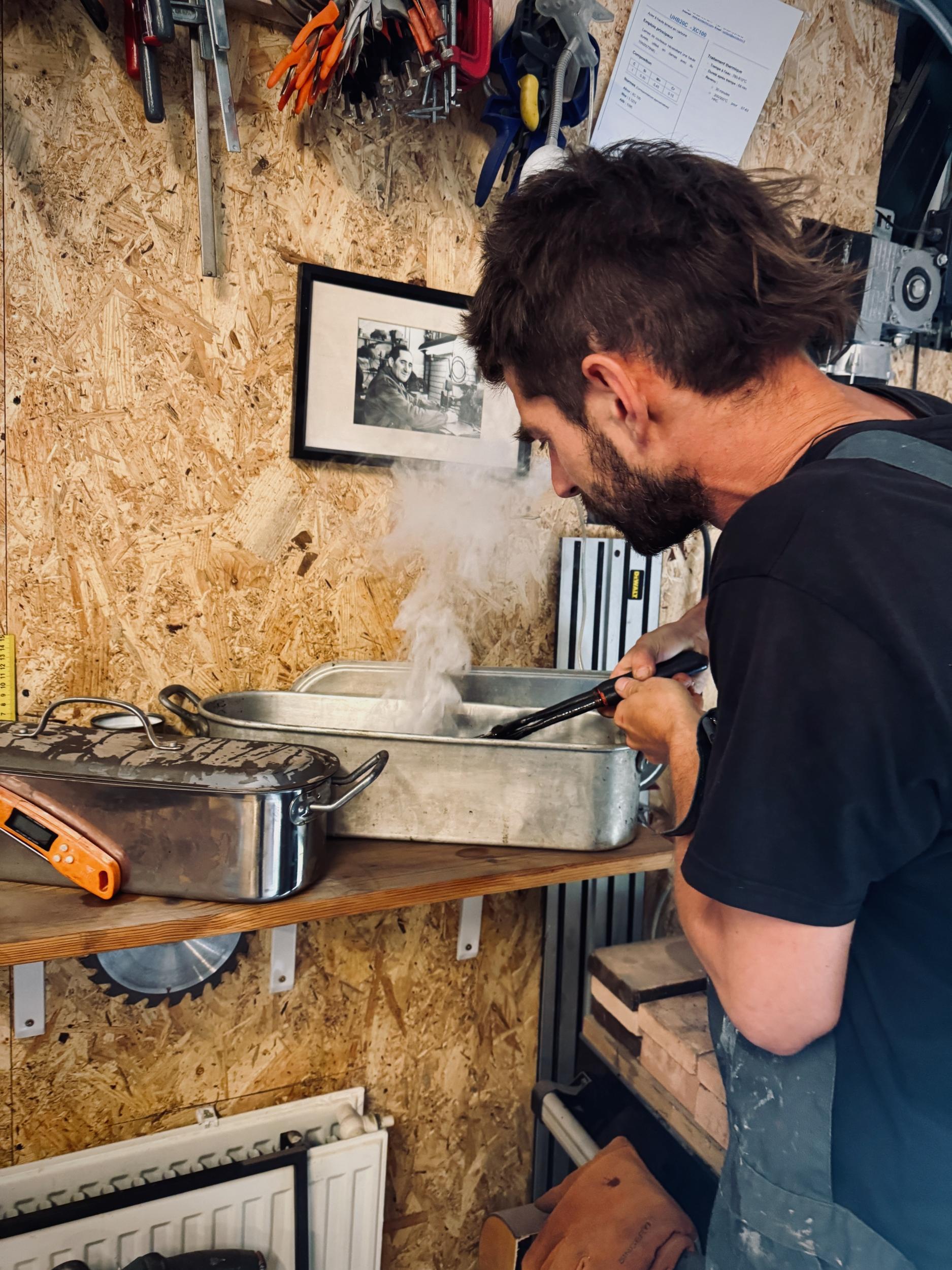 Créez votre couteau unique avec Ron - Image n°7 - Wecandoo