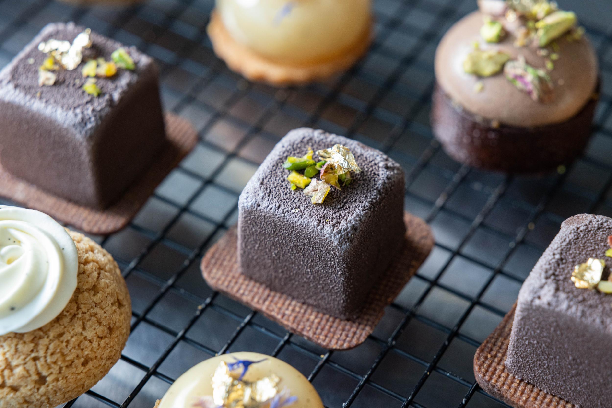 Réalisez des mignardises pâtissières avec Nassira - Image n°4 - Wecandoo