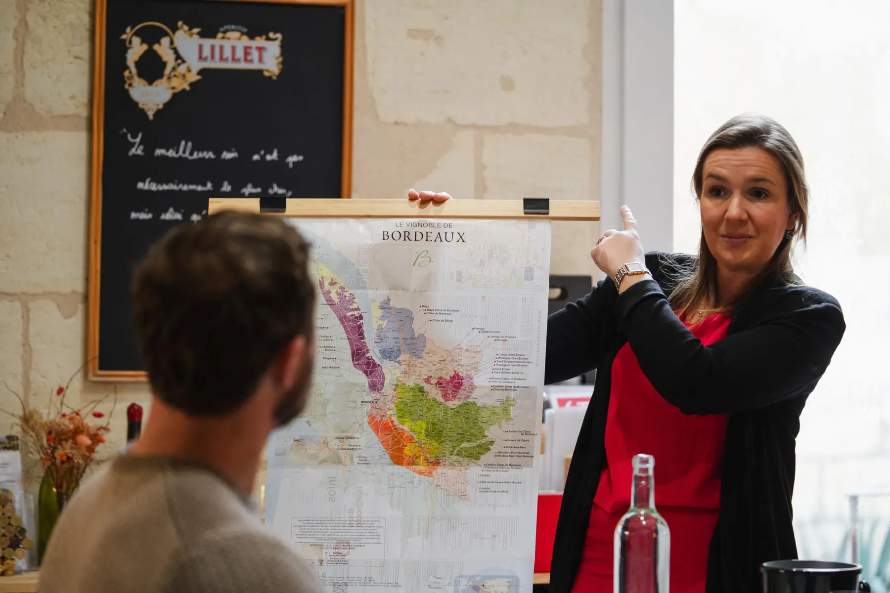 Apprenez à marier vin, fromage et chacuterie avec Cécilia et son équipe - Image n°2 - Wecandoo