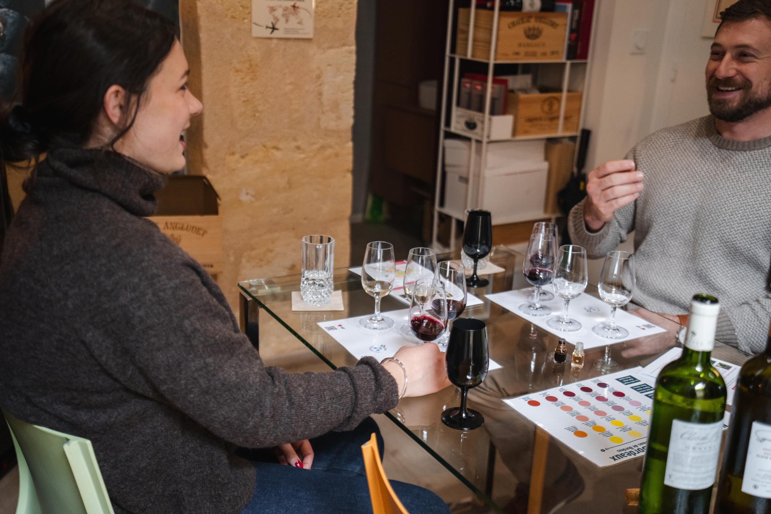 Apprenez à marier vin, fromage et chacuterie avec Cécilia et son équipe - Image n°6 - Wecandoo