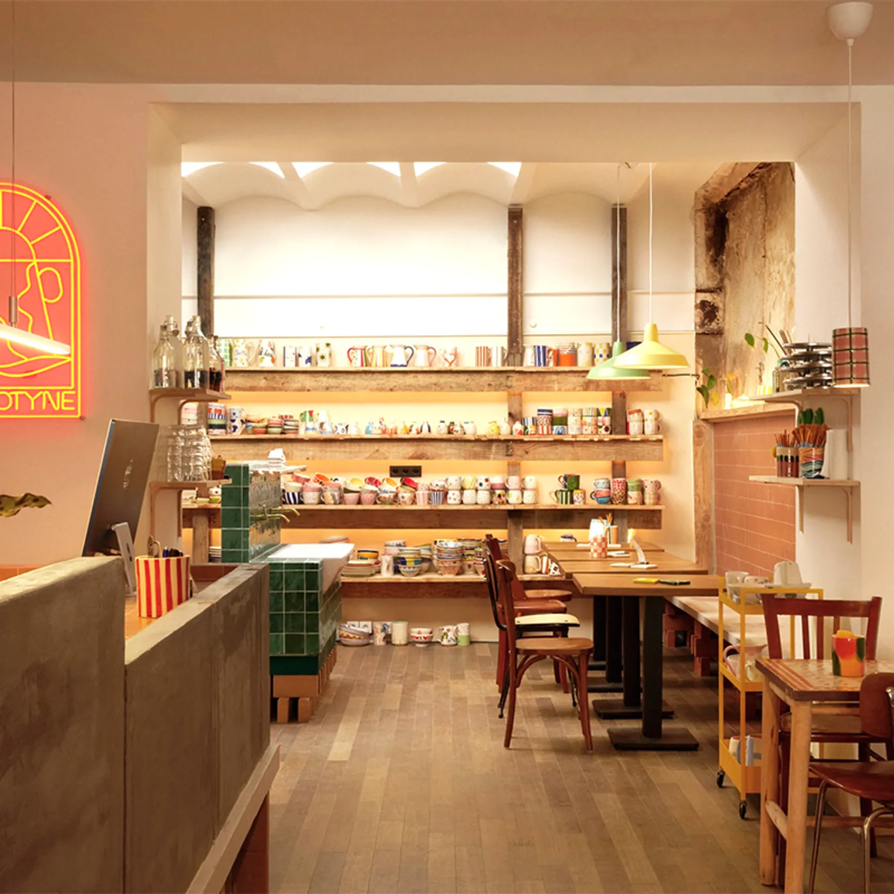 Décorez une grande pièce en céramique autour d’un goûter avec Achraf et son équipe - Afbeelding nr. 2 - Wecandoo