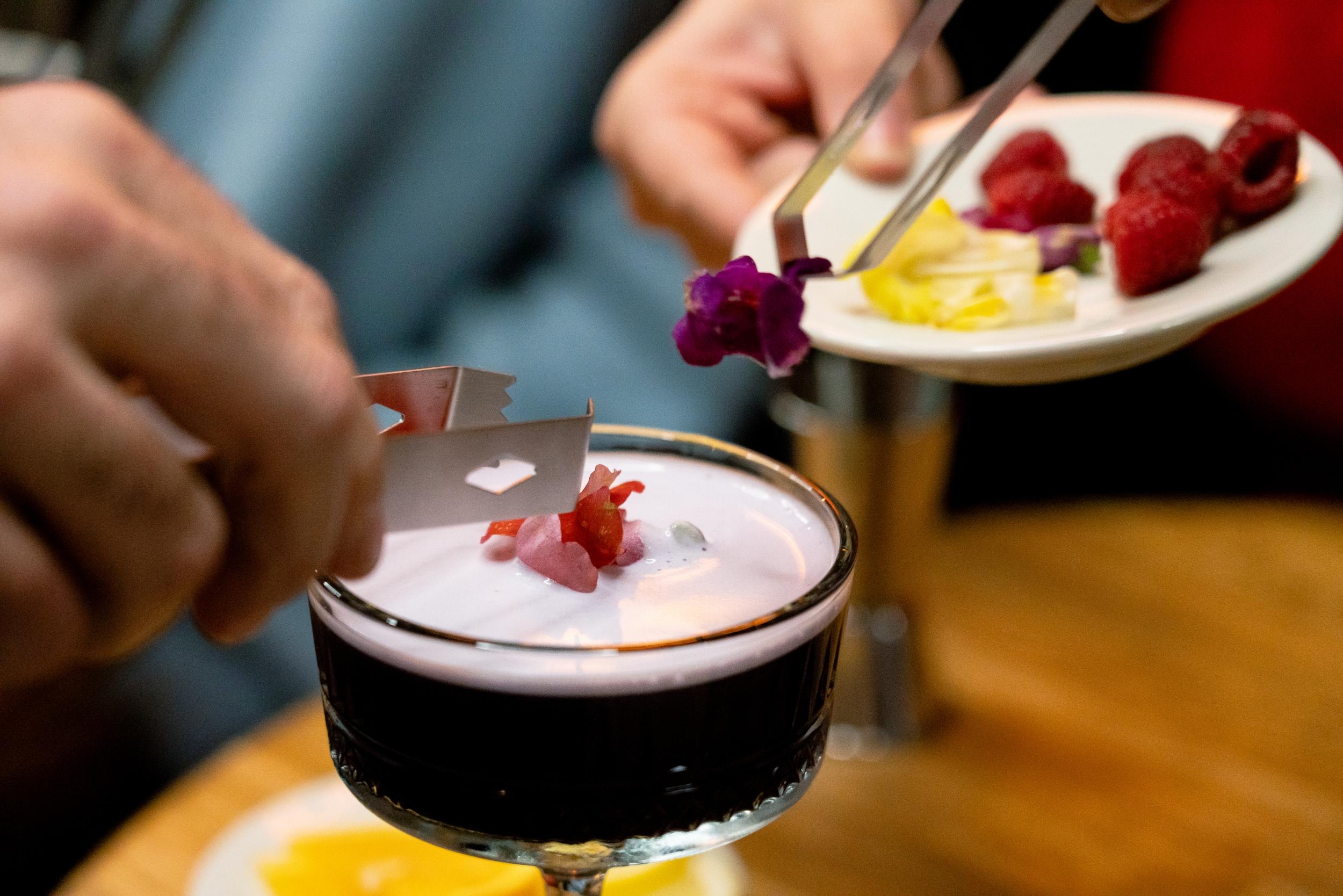 Initiez-vous à la création de cocktails avec Morgan - Image n°5 - Wecandoo