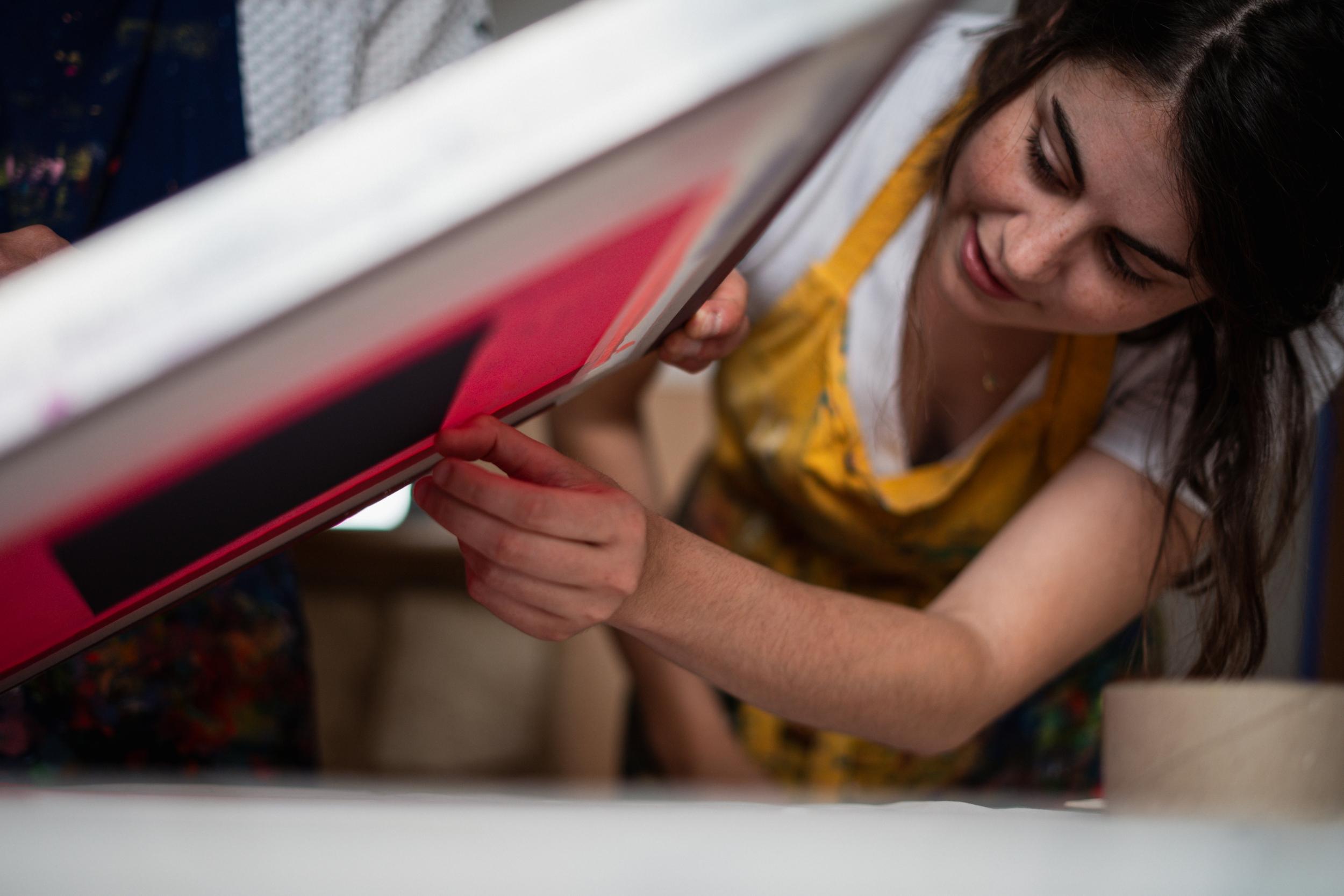 Sérigraphiez et reliez votre carnet avec Eduardo et Claire - Image n°4 - Wecandoo