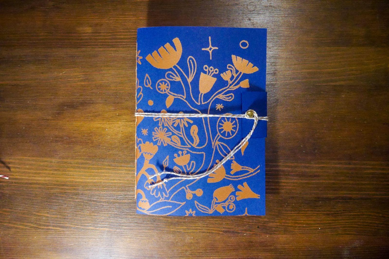 Sérigraphiez et reliez votre carnet avec Eduardo et Claire - Image n°7 - Wecandoo