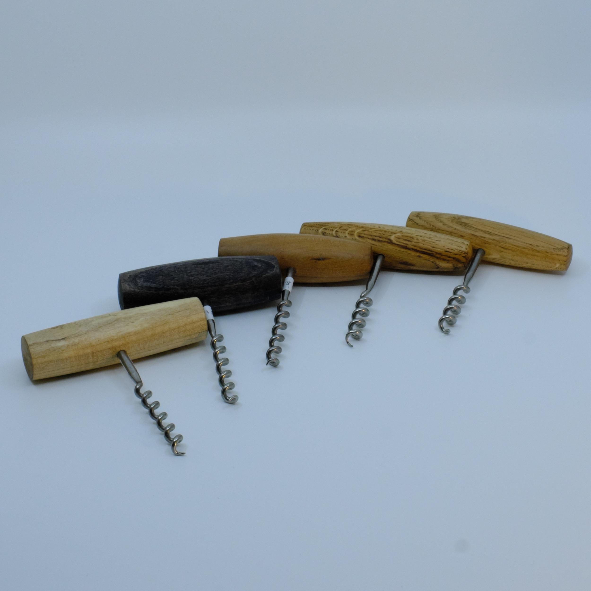 Tournez votre tire-bouchon ou décapsuleur en bois sur une journée avec Yann - Image n°8 - Wecandoo