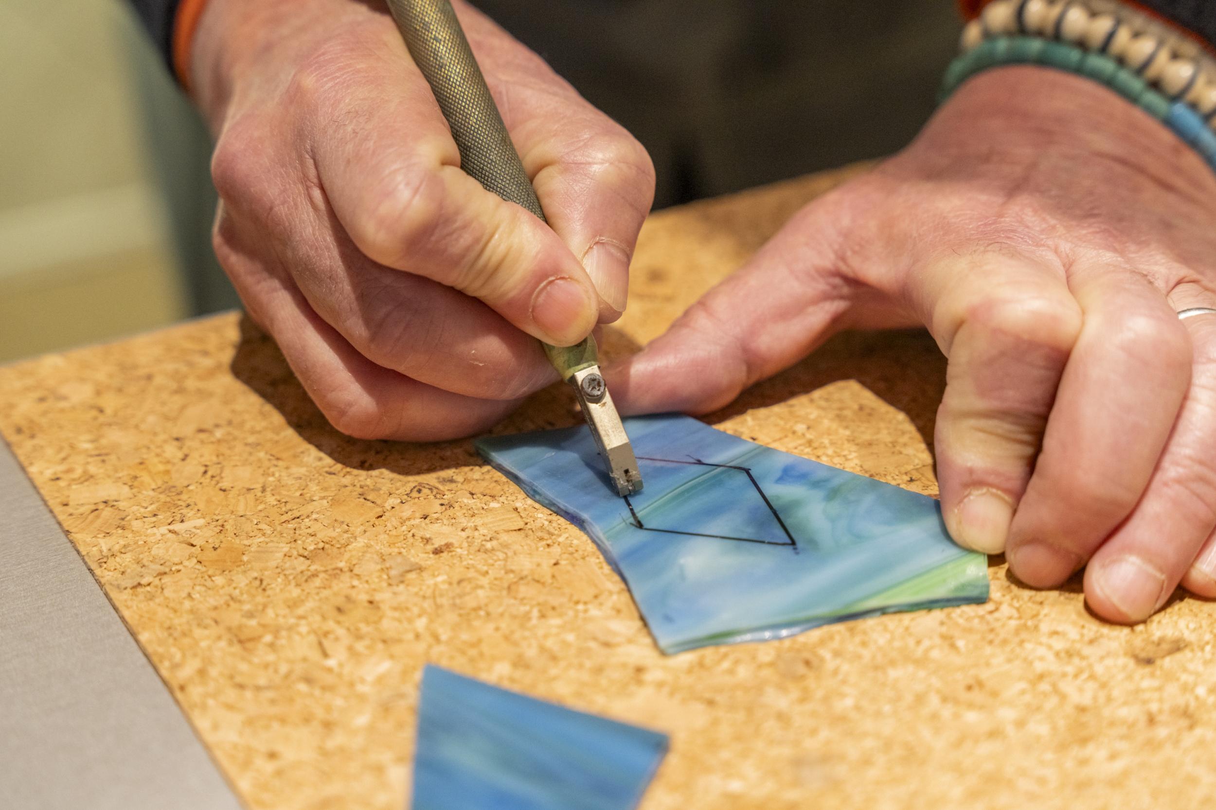 Initiez-vous au vitrail Tiffany avec Mélanie - Afbeelding nr. 7 - Wecandoo