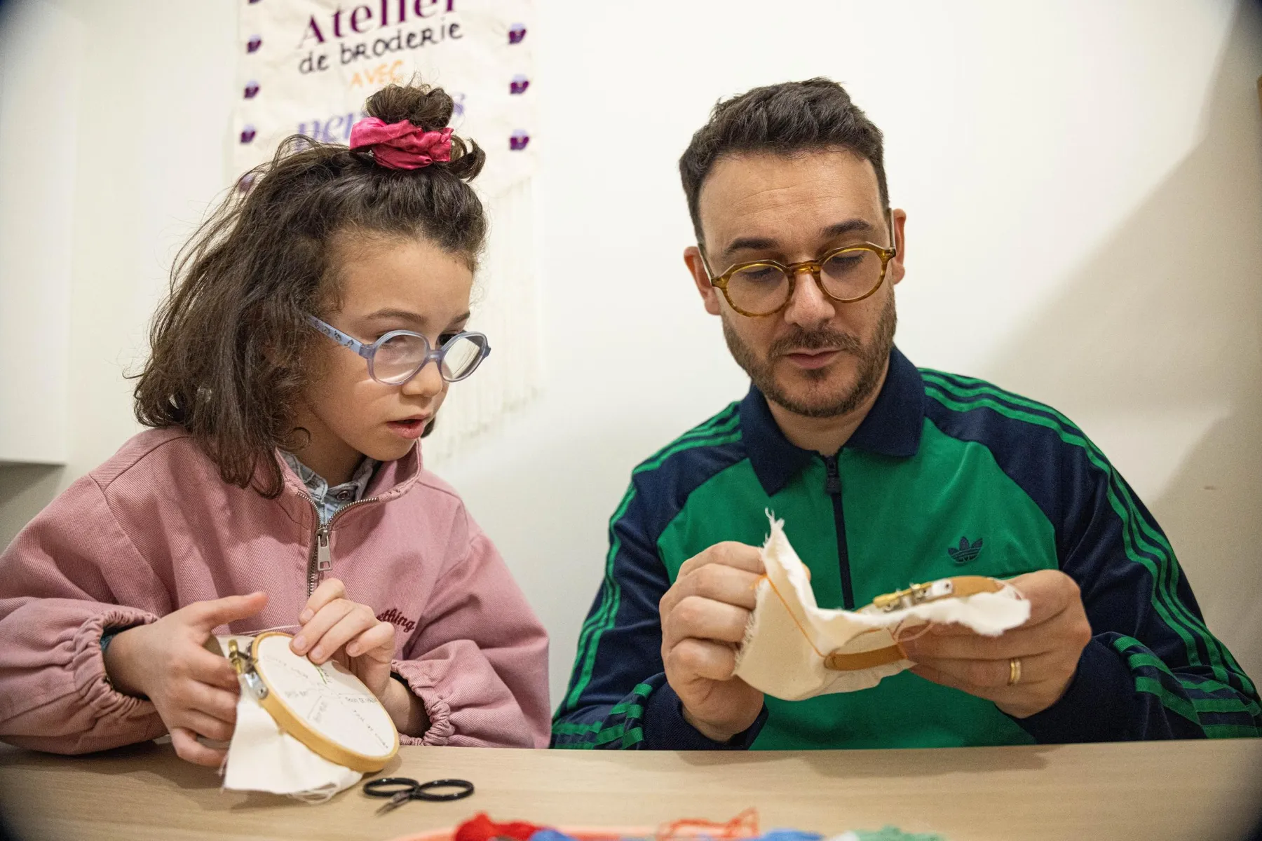 Découvrez la broderie en duo avec votre enfant, accompagnés par Tiana - Image n°4 - Wecandoo