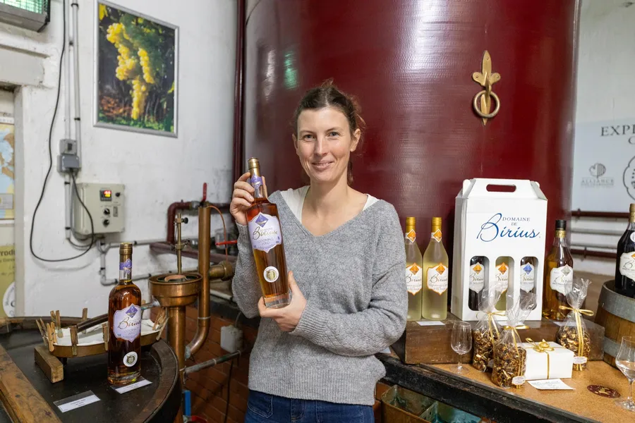 Élodie: Distillatrice in Charente-Maritime (17)