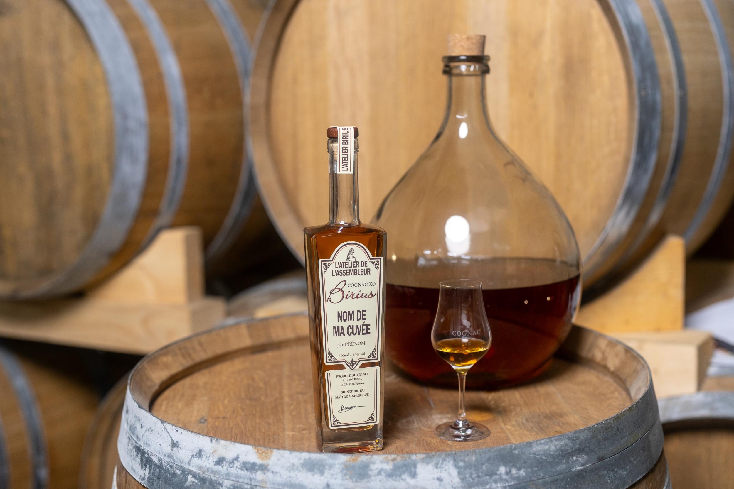 Assemblez votre bouteille de cognac avec Élodie - Image n°9 - Wecandoo