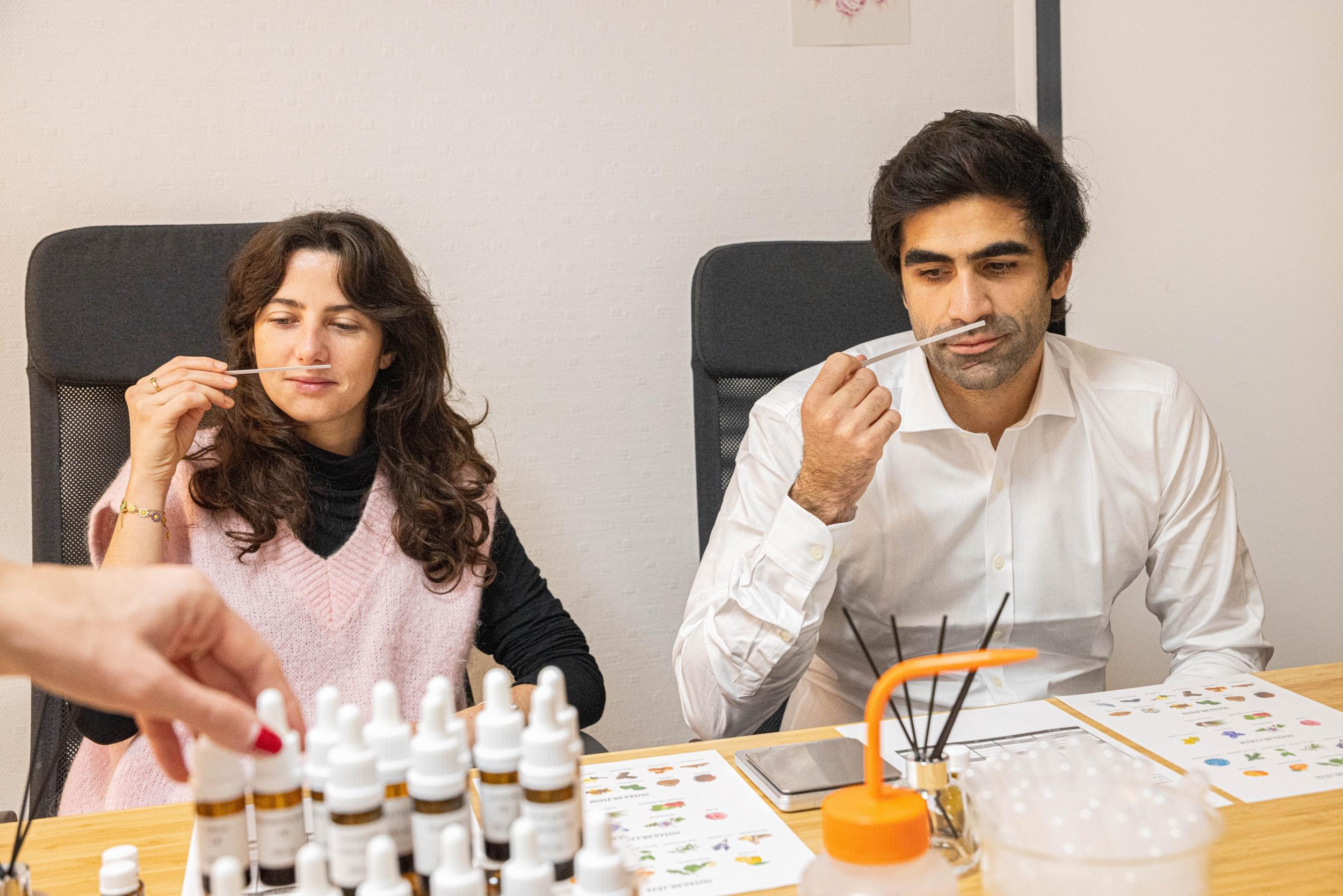 Créez votre parfum d'ambiance en duo avec Rosalie - Image n°4 - Wecandoo