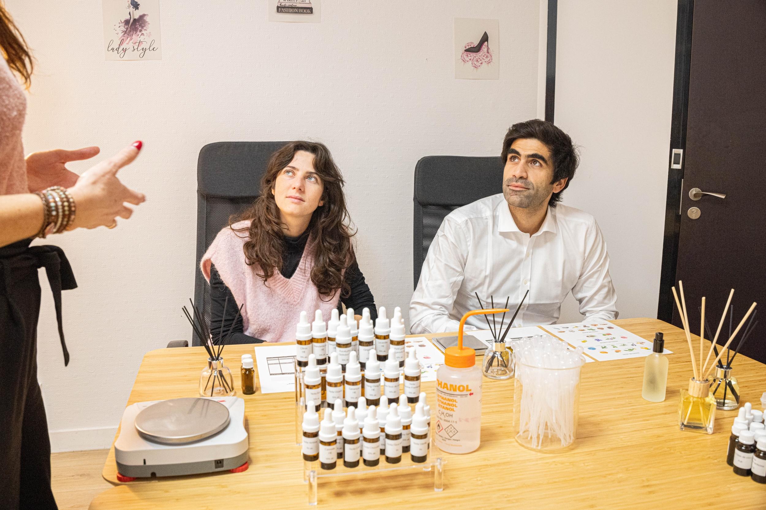 Créez votre parfum d'ambiance en duo avec Rosalie - Image n°8 - Wecandoo