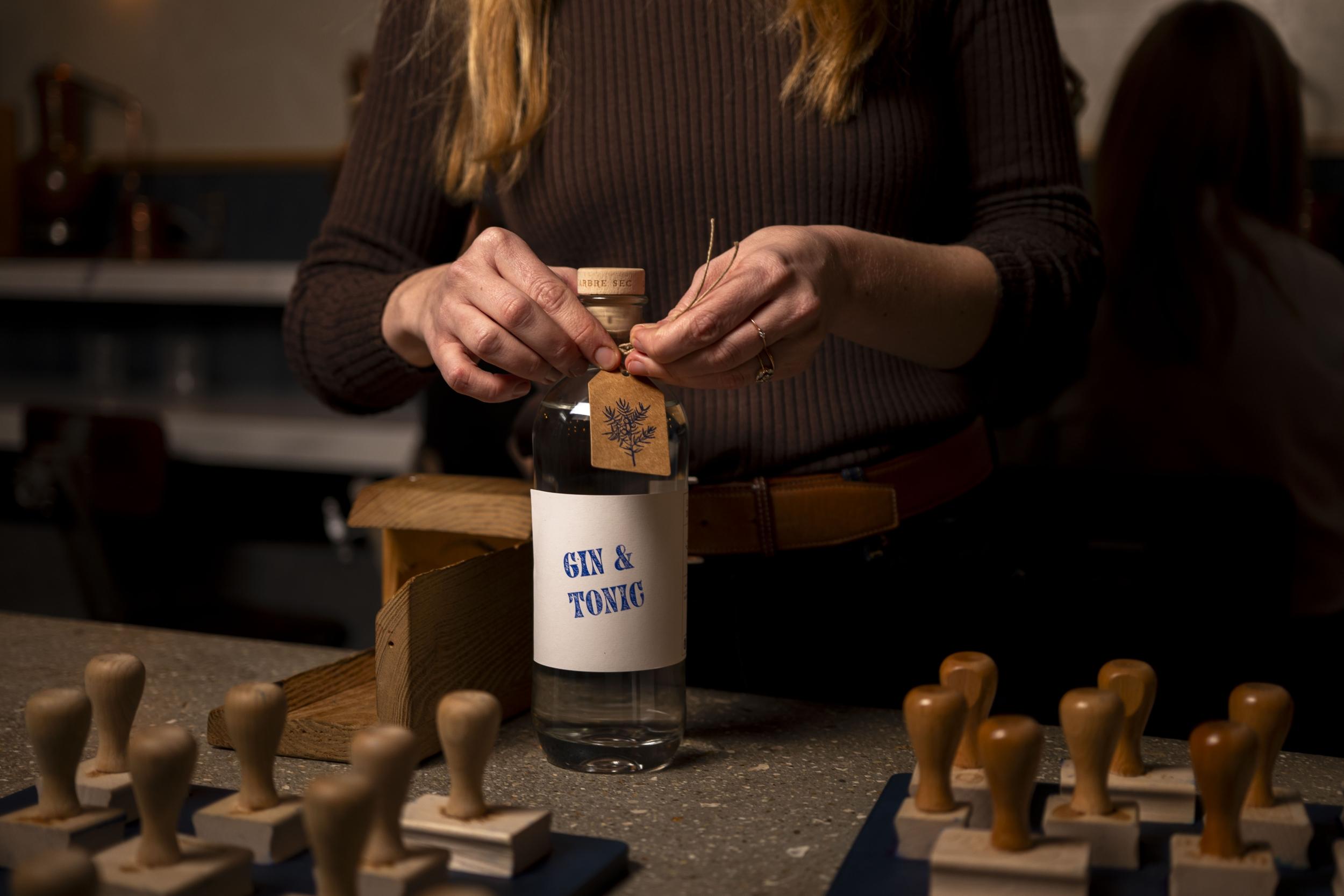 Distillez votre propre gin au cœur de Paris avec Charlotte - Afbeelding nr. 6 - Wecandoo