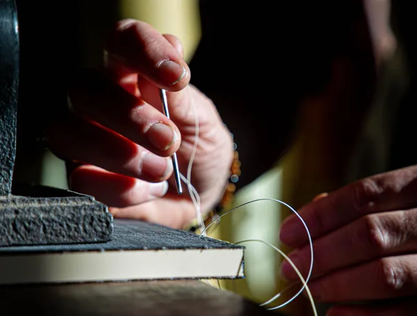 Reliez votre carnet marbré avec Sylvain - Image n°1 - Wecandoo