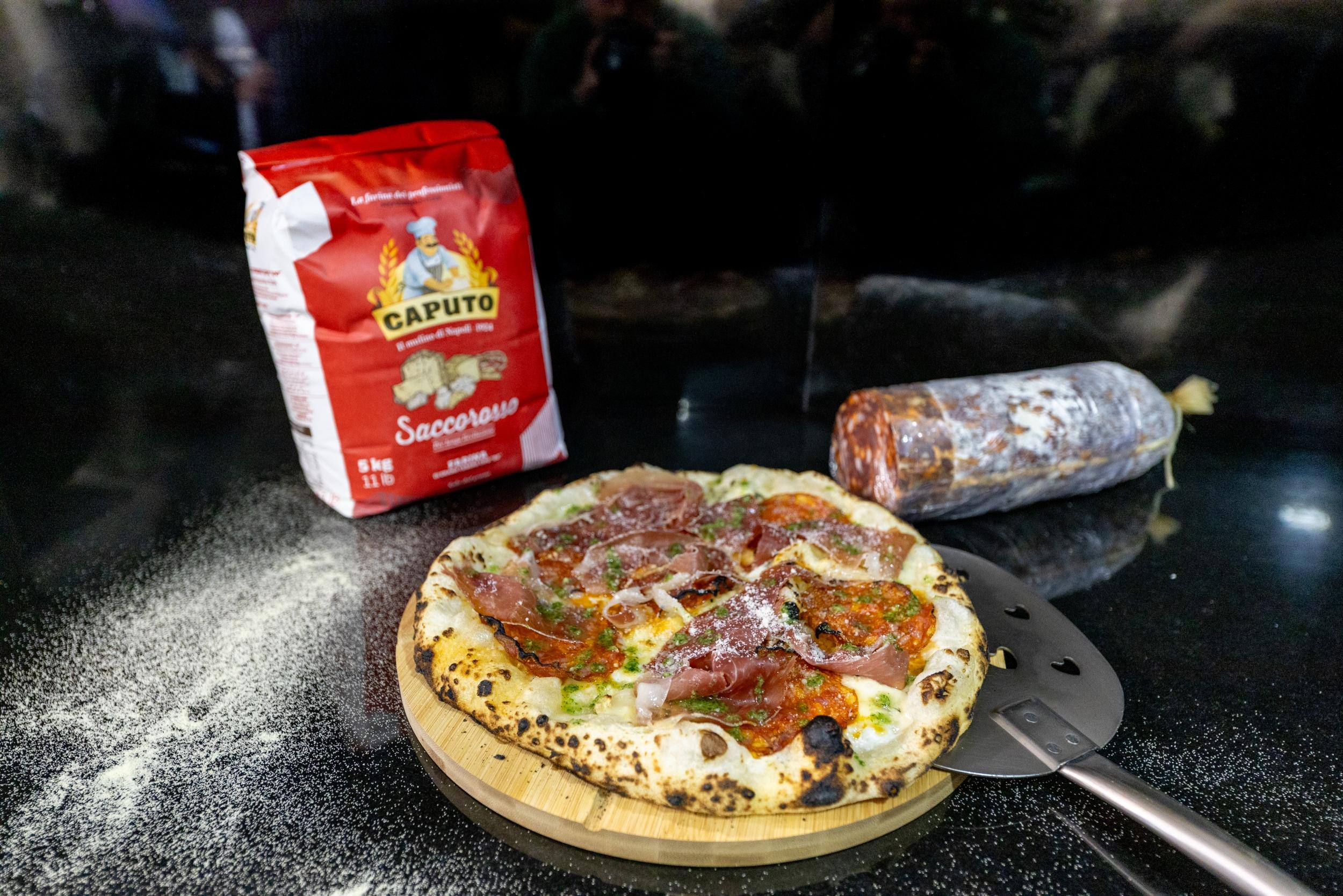 Façonnez votre pizza au levain avec Laurent - Image n°7 - Wecandoo