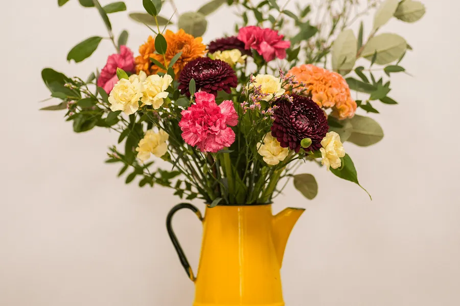 Composez votre bouquet de fleurs fraîches de saison avec Marion - Image n°1 - Wecandoo