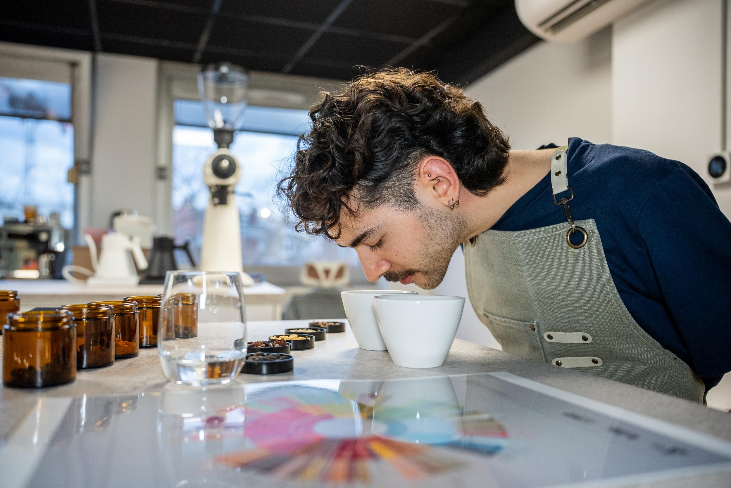 Dégustez à l'aveugle une variété de cafés de spécialité avec Habari coffee - Image n°6 - Wecandoo