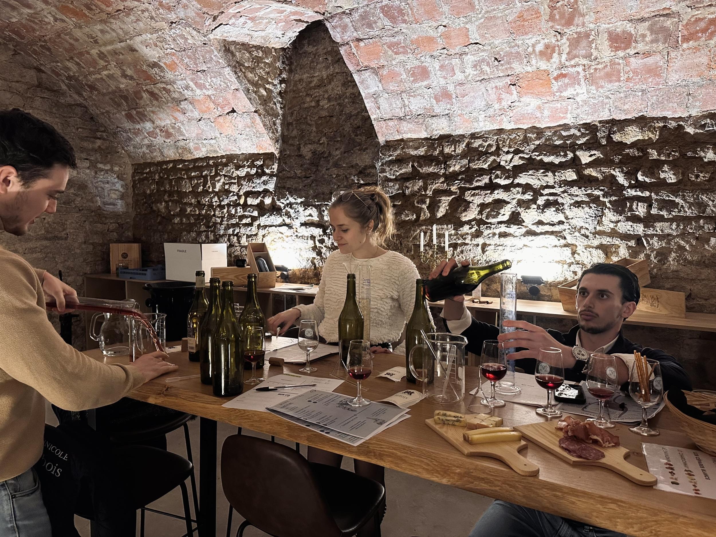 Assemblez votre cuvée du Jura avec Eleonore et Monica - Image n°8 - Wecandoo