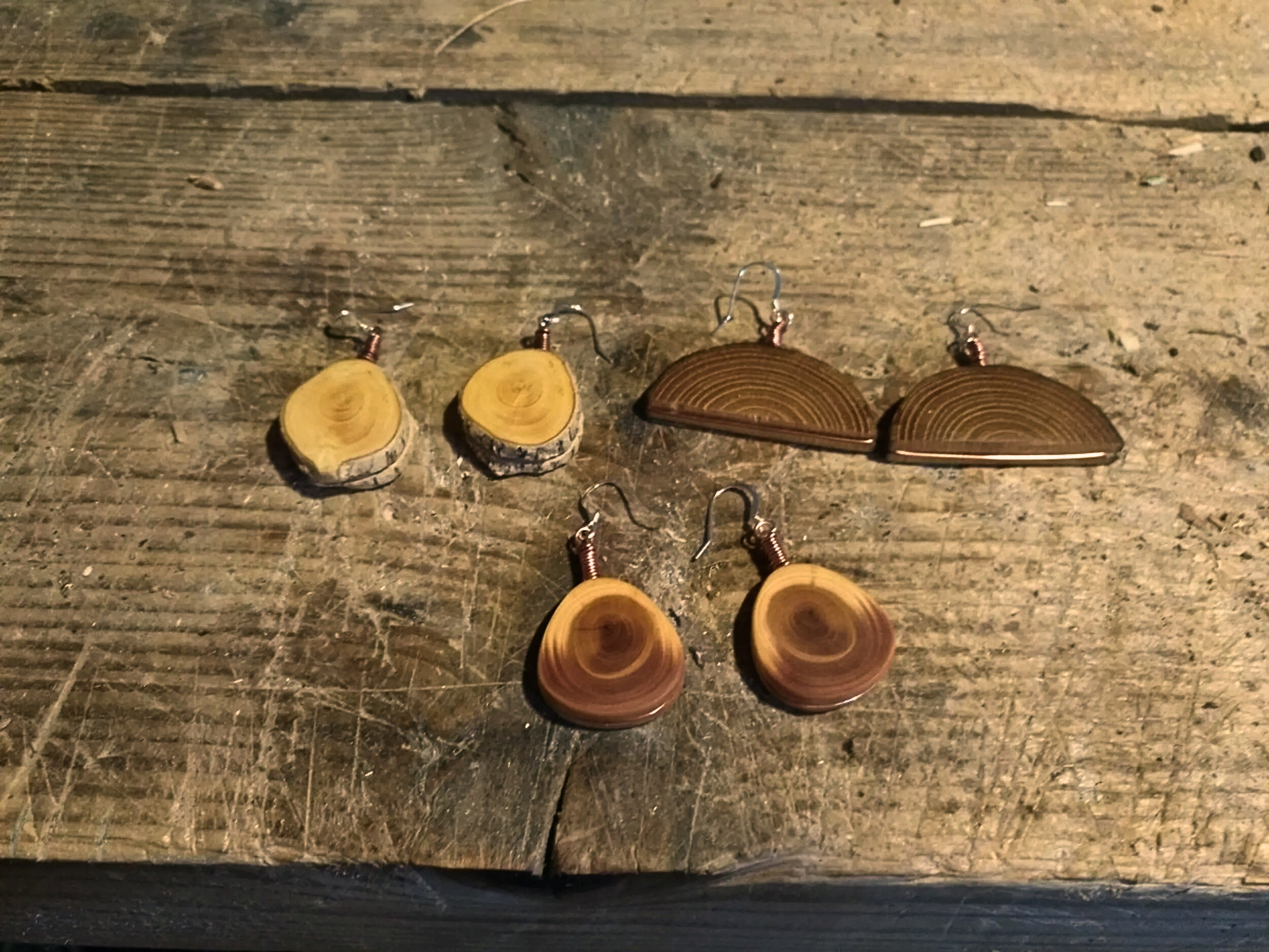 Réalisez des boucles d'oreilles en bois - Image n°3 - Wecandoo