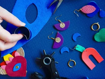 Créez vos boucles d'oreilles en cuir à Bordeaux