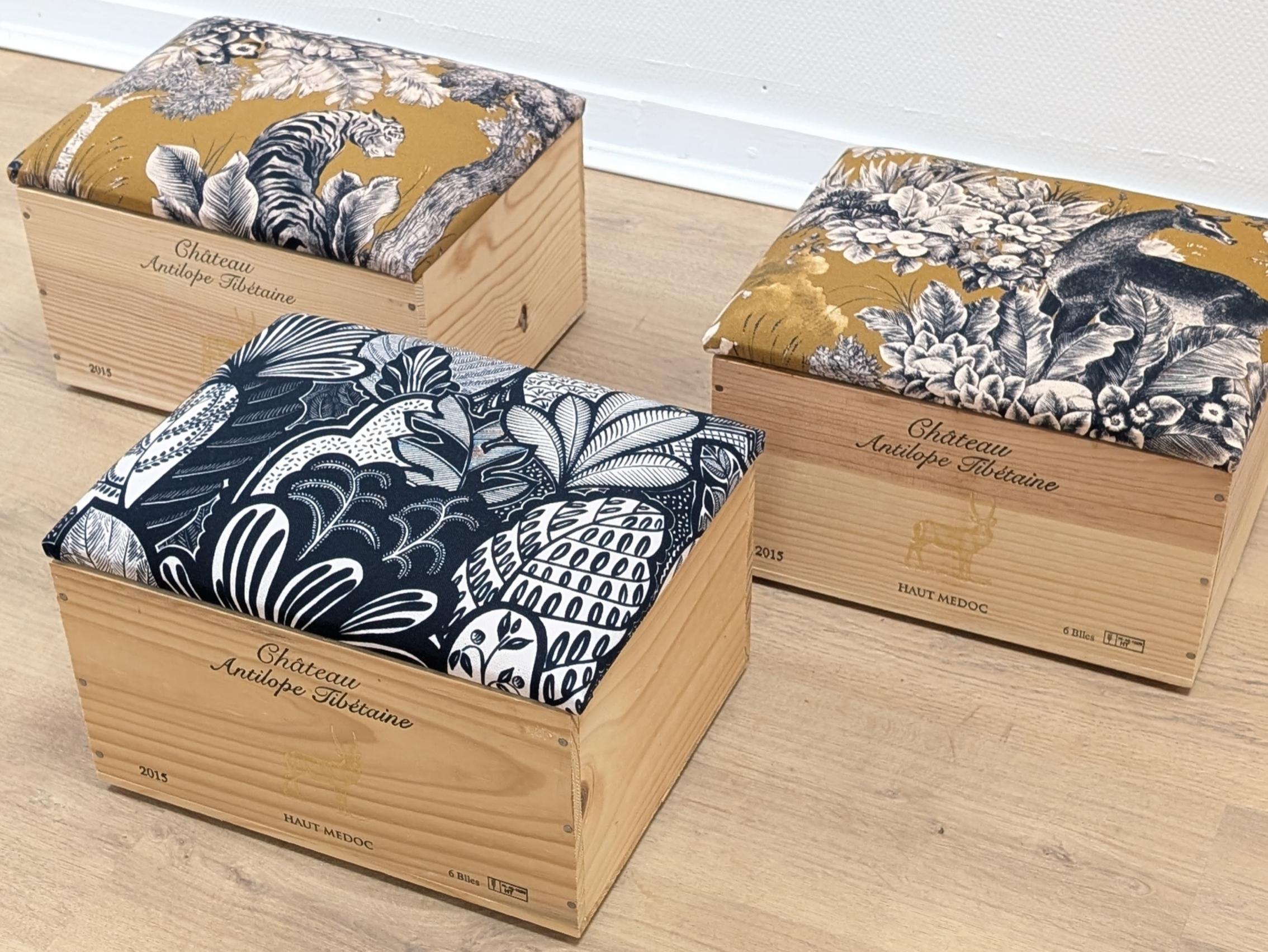 Transformez une caisse de vin en un pouf unique - Image n°6 - Wecandoo