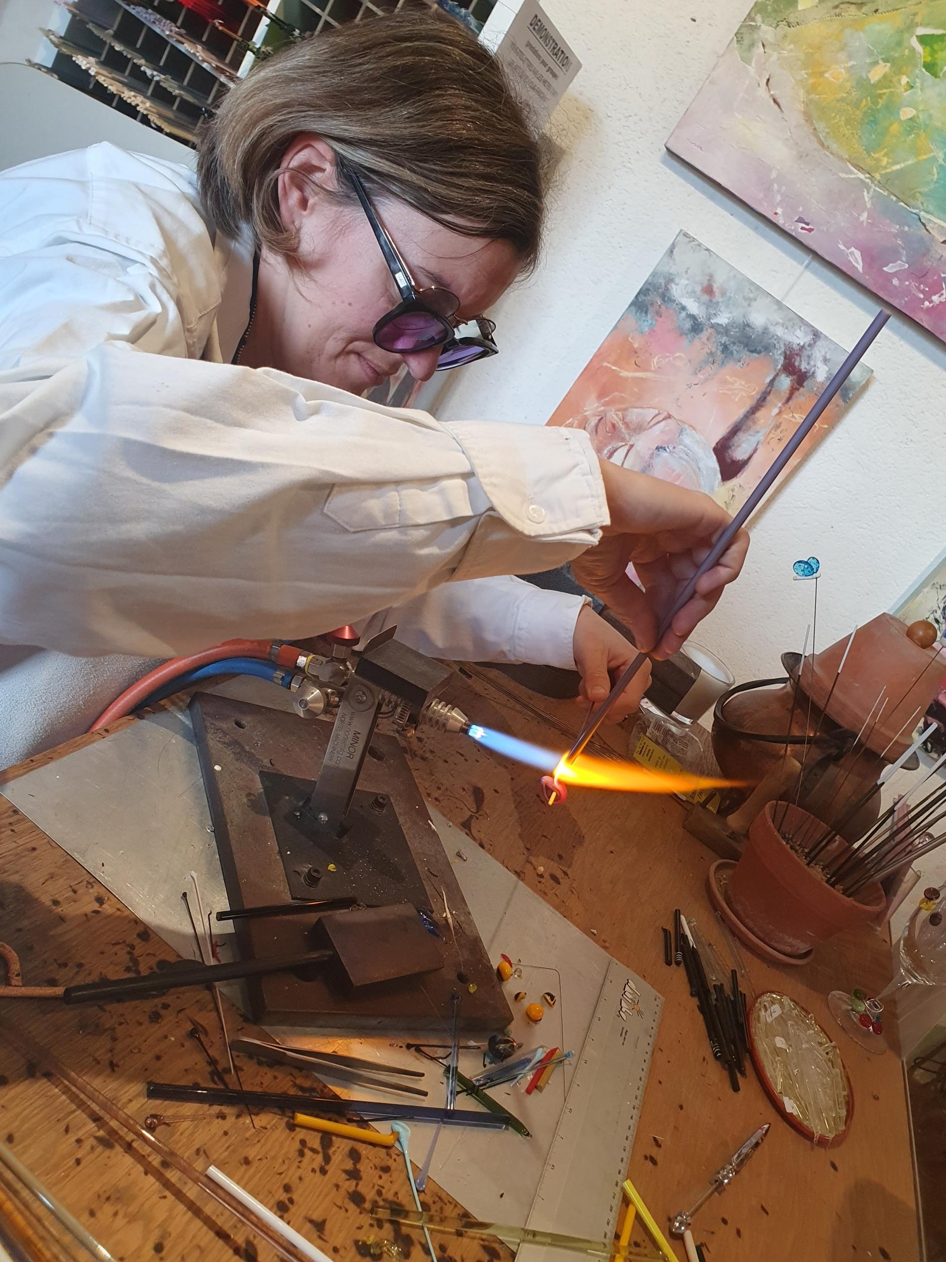 Créez vos bijoux en perles de verre - Image n°9 - Wecandoo