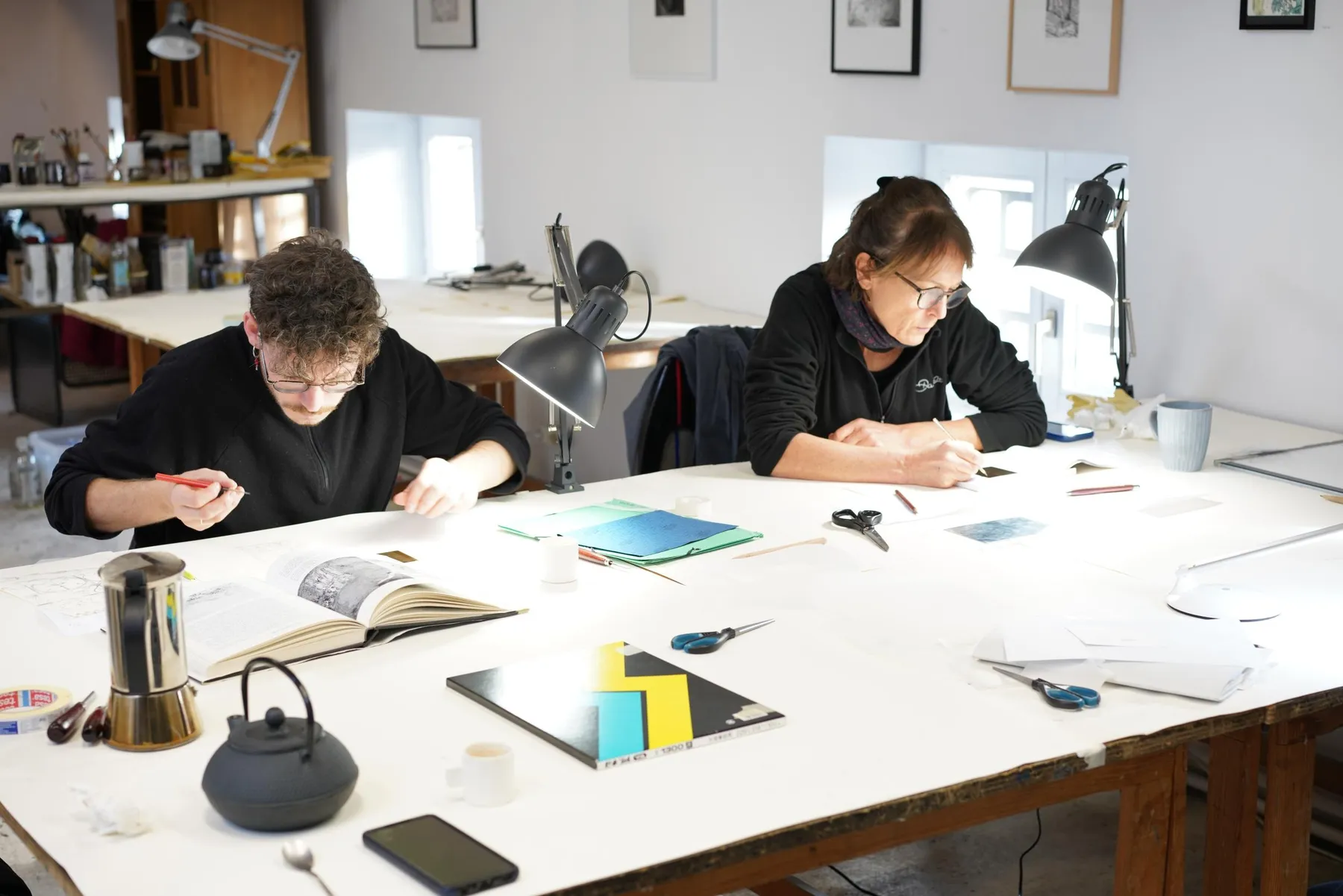 Découvrez la gravure à l’eau-forte sur métal aux côtés de Youmi, Paul, Franc et Marina - Image n°3 - Wecandoo