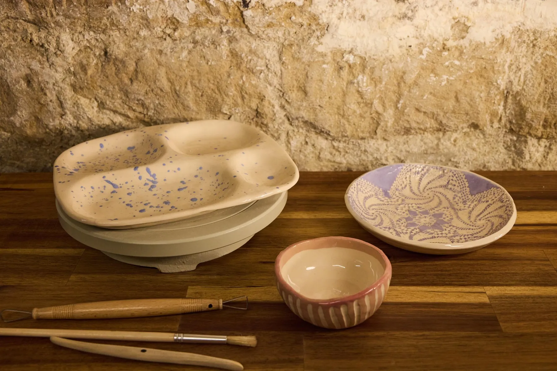 Modelez et décorez votre pièce en céramique avec Caroline - Image n°2 - Wecandoo