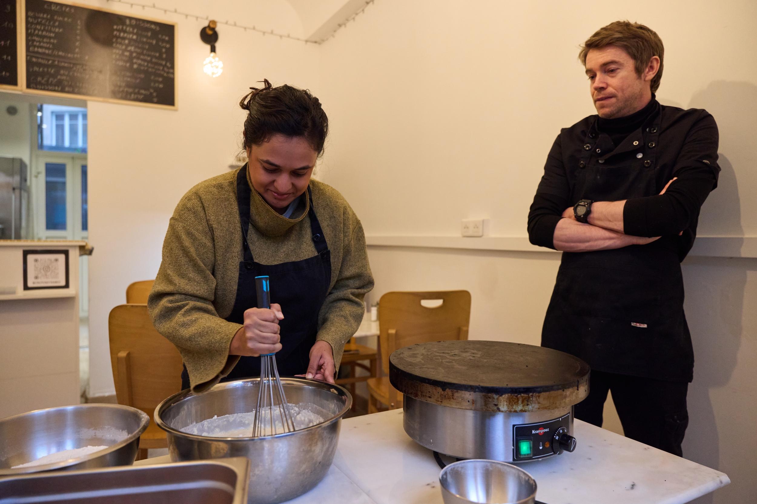 Apprenez à manier le rozell comme un crêpier en duo avec François - Image n°7 - Wecandoo