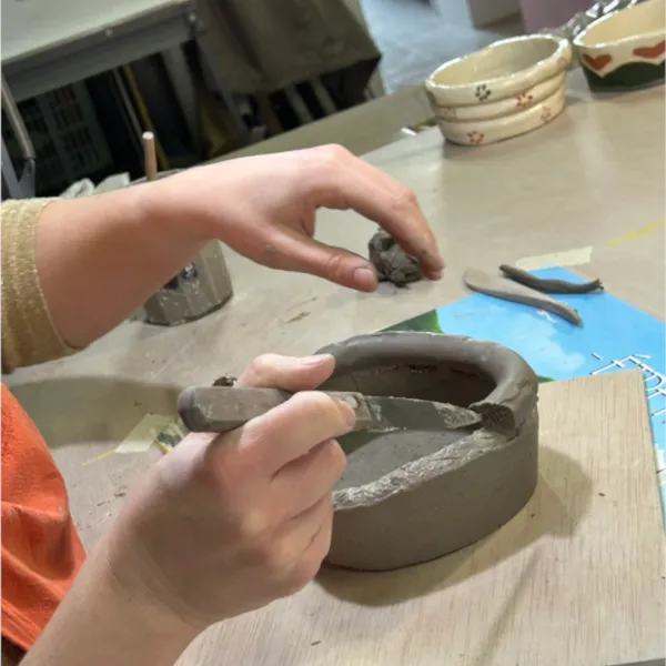 Modelez une pièce avec la technique du colombin - Image n°4 - Wecandoo