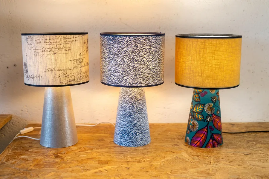 Fabriquez et montez votre lampe composée de deux abat-jour avec Céline - Image n°1 - Wecandoo