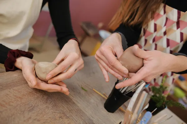 Découvrez le modelage avec Caroline - Image n°3 - Wecandoo