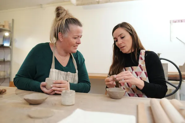 Découvrez le modelage avec Caroline - Image n°2 - Wecandoo