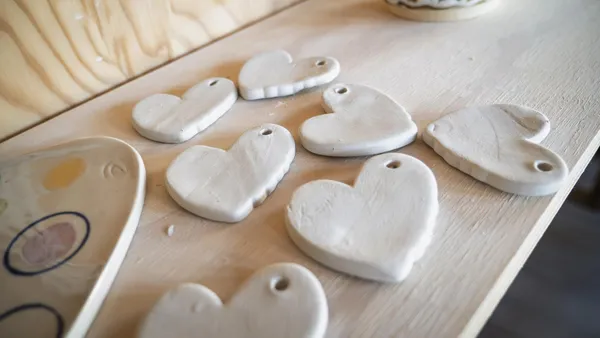 Décorez votre pièce en céramique avec Nathalie - Image n°2 - Wecandoo