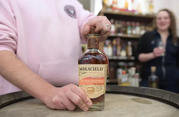 Initiez-vous à la dégustation de spiritueux avec Axel - Image n°2 - Wecandoo