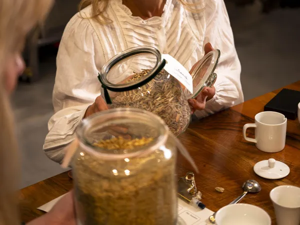 Créez votre thé parfumé avec Oxana - Image n°4 - Wecandoo