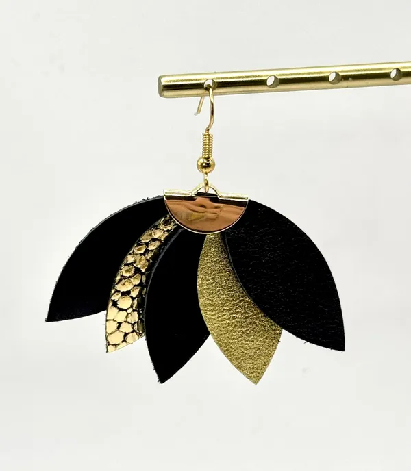 Créez vos bijoux en cuir avec Myriam - Afbeelding nr. 4 - Wecandoo