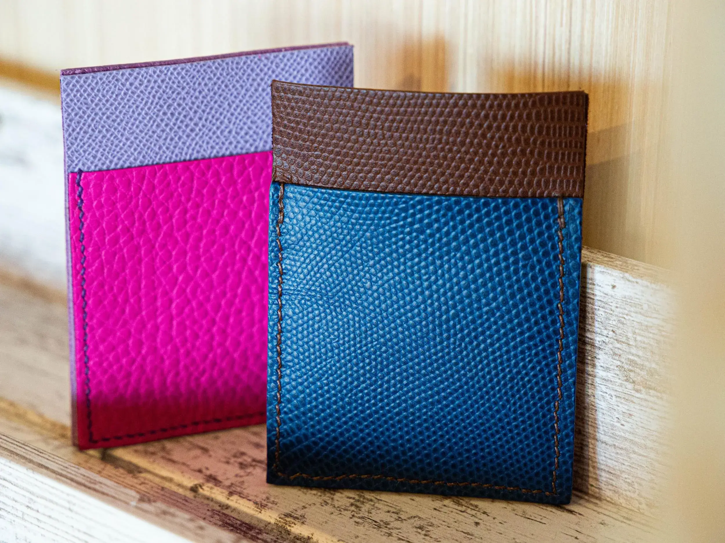 Réalisez votre porte-cartes en cuir