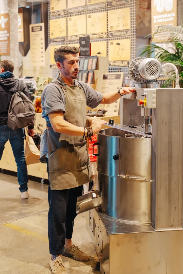 Fabriquez vos tablettes de chocolat en duo avec votre enfant, accompagnés par Emmanuel - Image n°2 - Wecandoo