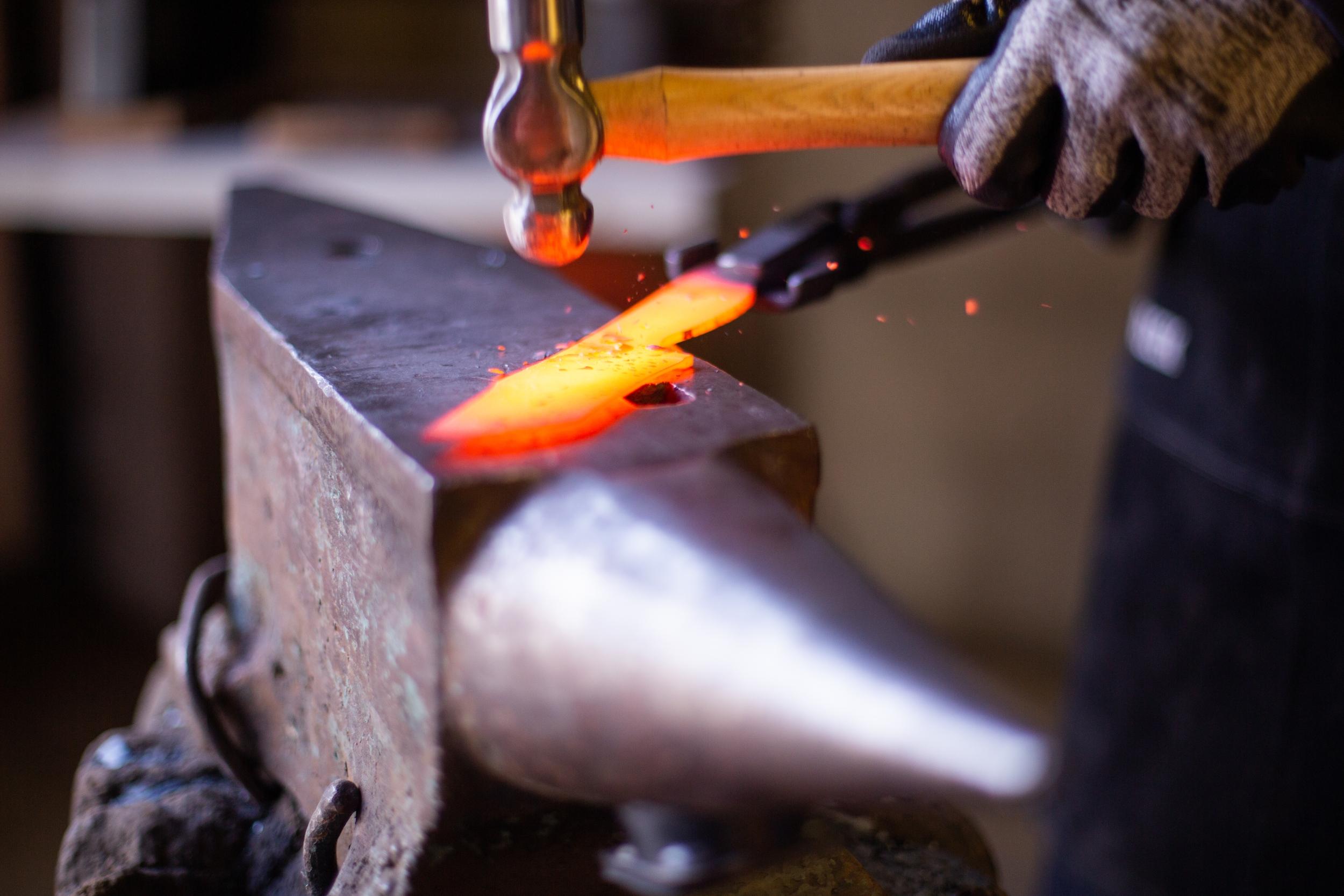 Atelier individuel - Fabriquez votre couteau droit à Annecy