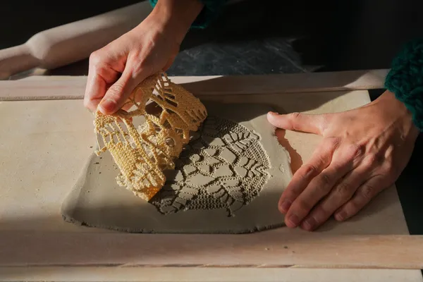 Initiez-vous au Raku sur deux journées avec Alys - Afbeelding nr. 3 - Wecandoo